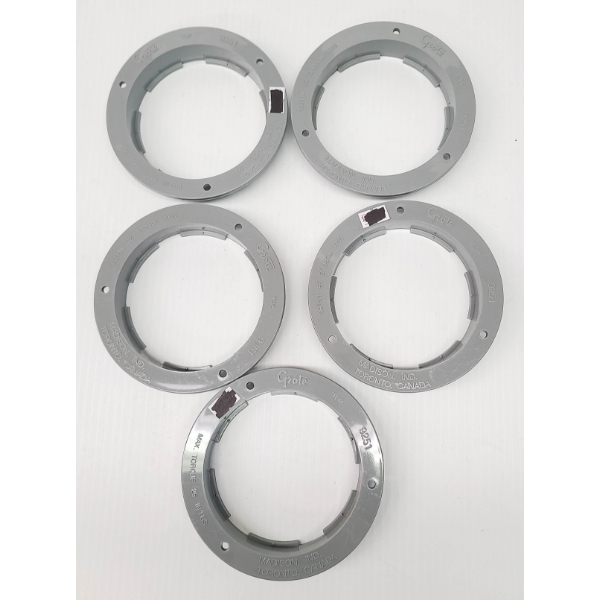 5 GROTE 4" MOUNTING LIGHT TRAILER / DECK BRACKETS