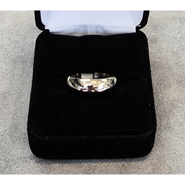 NEW TITANIUM MEN'S RING - SIZE 7