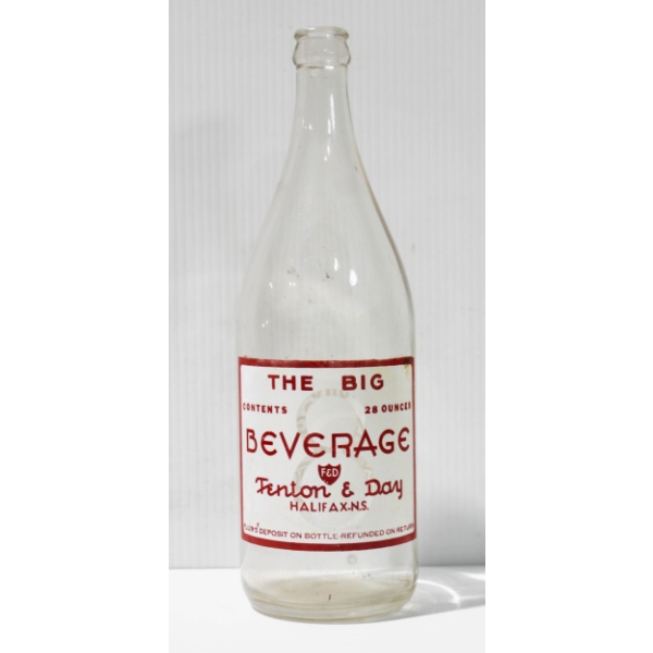 VINTAGE 28 OZ FENTON & DAY THE BIG BEVERAGE GLASS BOTTLE