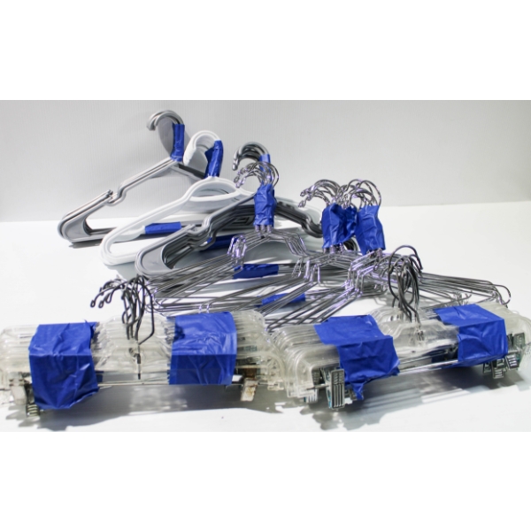 60+ CLOTHES HANGERS