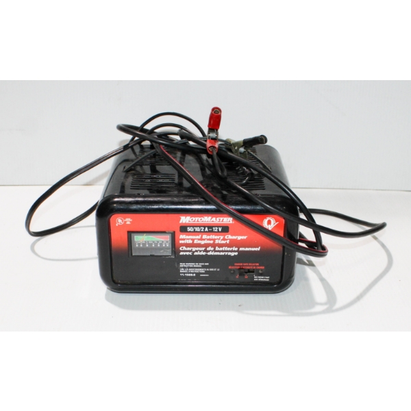 MOTOMASTER MANUAL BATTERY CHARGER W/ ENGINE START