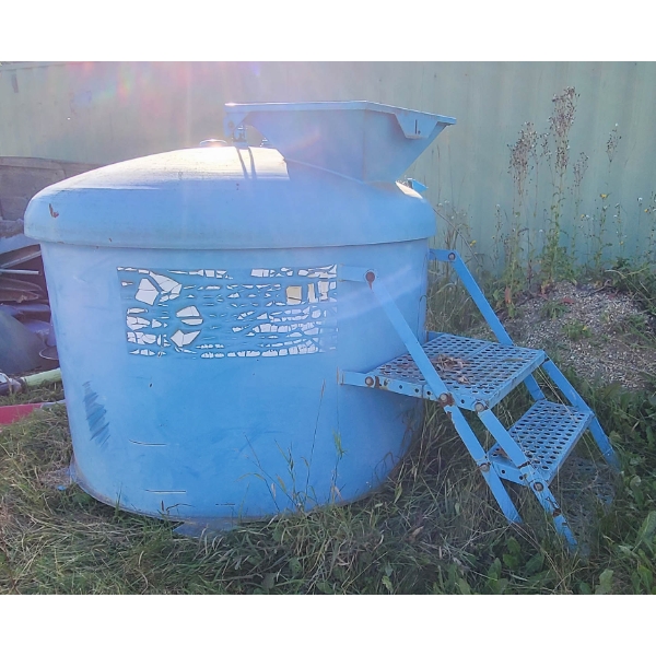 DOUBLE WALLED DISPOSABLE OIL CONTAINER