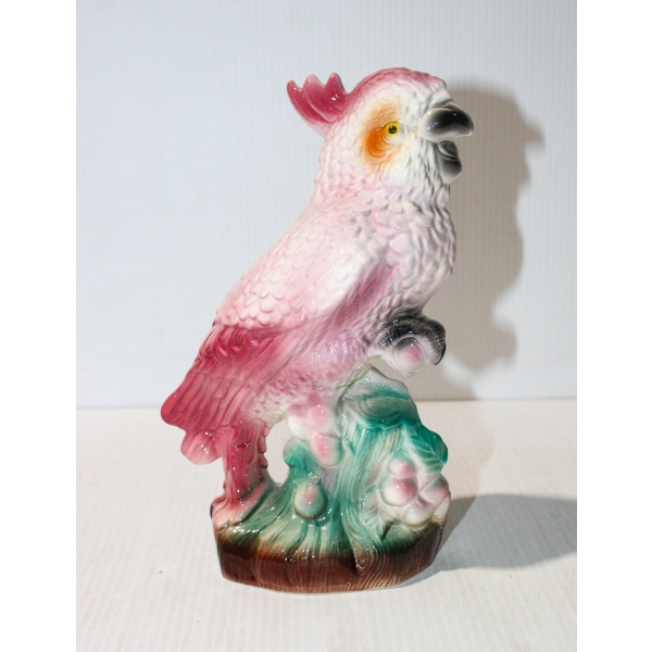 VINTAGE PARROT DECORATIVE FIGURINE - SIZE 9" H