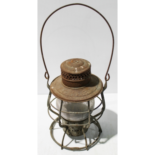 ANTIQUE CNR RAILROAD TRAIN LANTERN W/ GLOBE