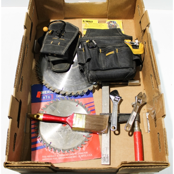  NEW 7 1/4" CARBIDE BLADE, 2 USED 10" BLADES, PAINT BRUSH CLAMP & 3 TOOL POUCHES