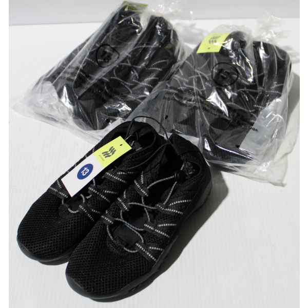 3 PRS BEACH SLIP-ONS SIZE KIDS 13 BLACK [94]