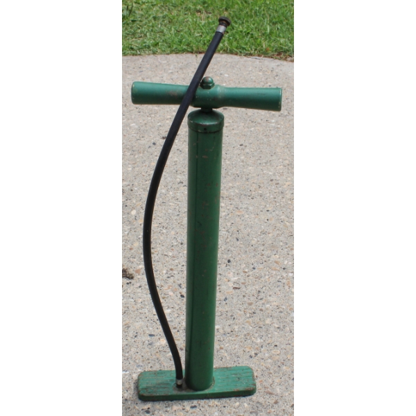 MANUAL TIRE PUMP