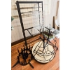 Image 1 : ASSORT. DISPLAY RACK PIECES