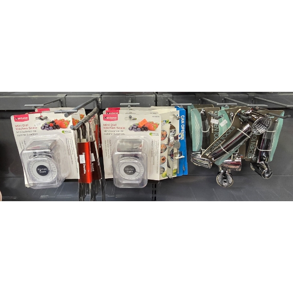 ASSORT. KITCHEN TOOLS AND ACCESSORIES