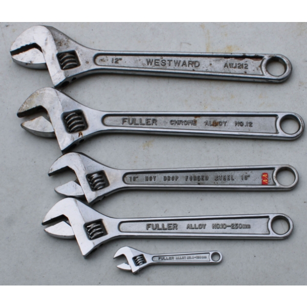 5 CRESENT WRENCHES - 12" - 250MM ETC.