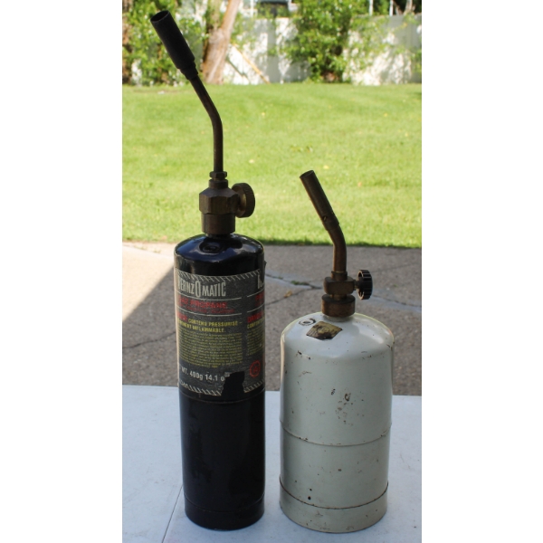 2 PROPANE UTILITY TORCHES