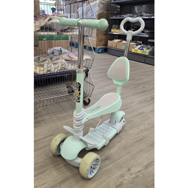 KIDS ADJUSTABLE TRAINING SCOOTER