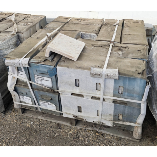 PALLET OF HIGH END DECO CORNER STONES FOR WALLS