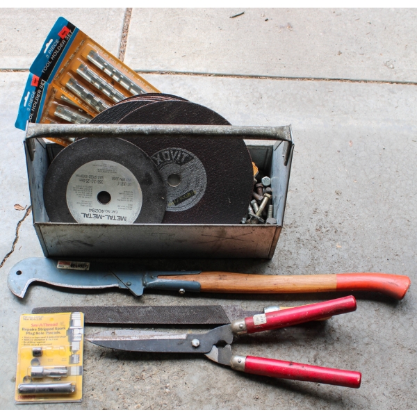 ASSORT TOOLS IN PORTABLE TOOL BOX