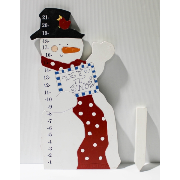 "LET IT SNOW" SNOWMAN OUTDOOR WOODEN SIGN