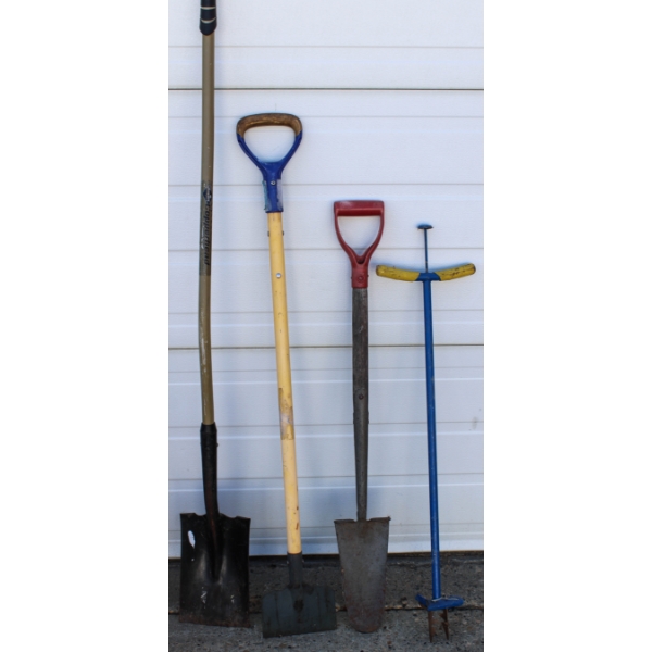ESTATE SHOVELS - ICE CHIPPER ETC.