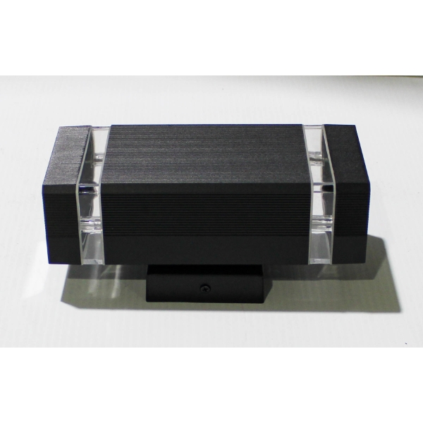 NEW 16W LED OUTDOOR PATIO LIGHT - HARDWIRED 