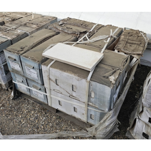 PALLET OF HIGH END DECO FLAT STONES FOR WALLS