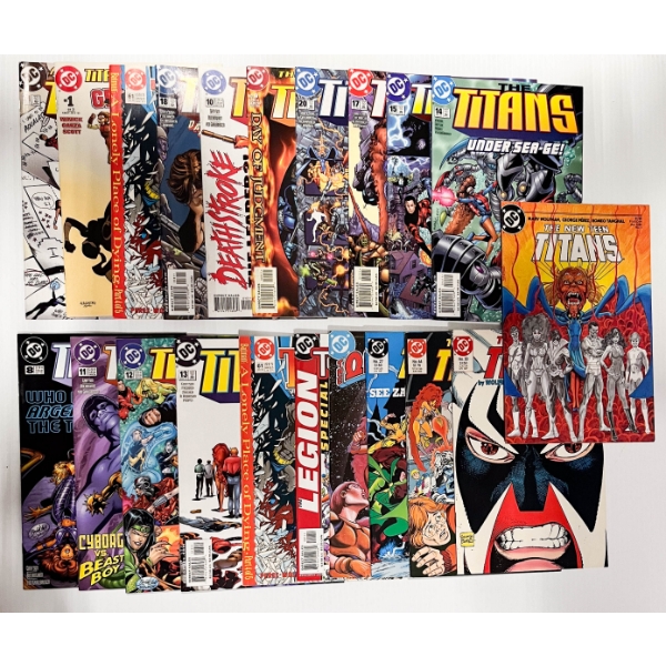 21 TITANS DC COMIC BOOKS