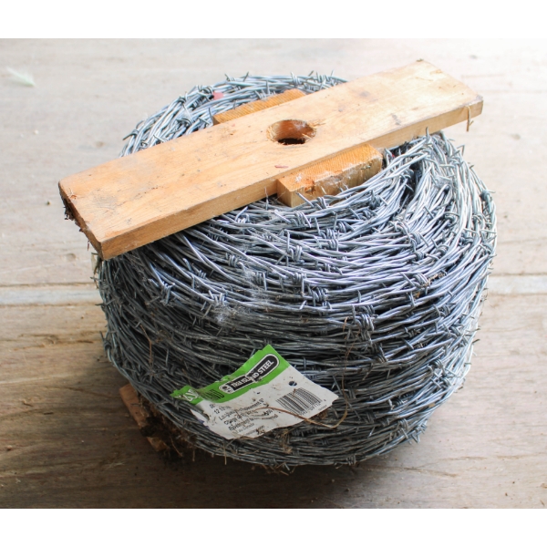 NEW TREE ISLAND BARB WIRE ROLL - 1320FT