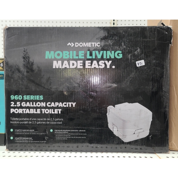 NEW DOMETIC MOBILE LIVING 2.5 GAL PORTABLE TOILET