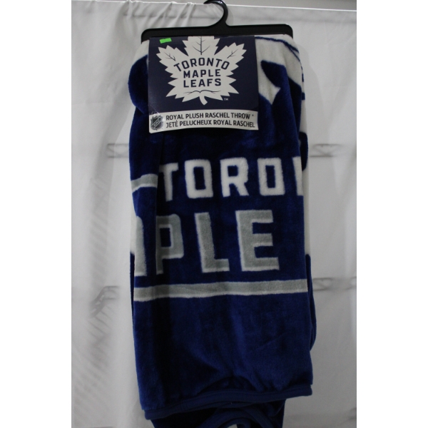 NEW TORONTO MAPLE LEAFS ROYAL PLUSH BLANKET