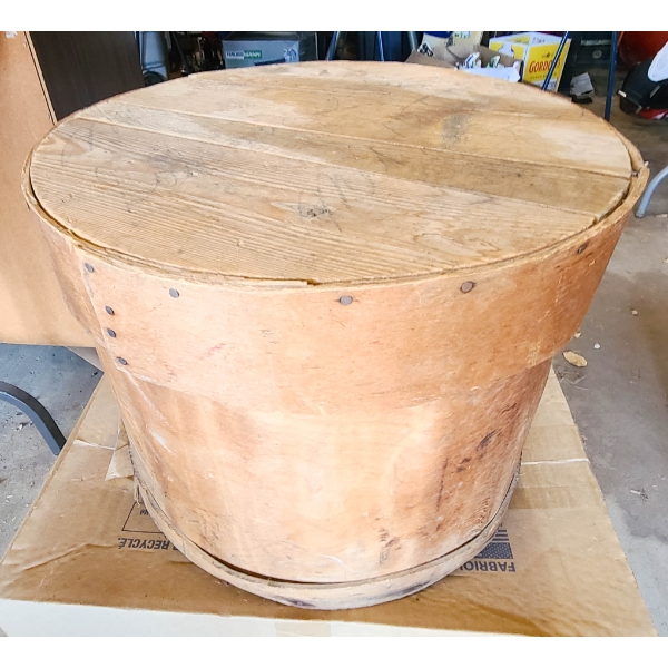 VINTAGE WOODEN CHEESE BOX