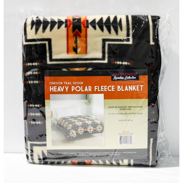 NEW OREGON TRAIL NU TRENDZ POLAR FLEECE BLANKET - BLK