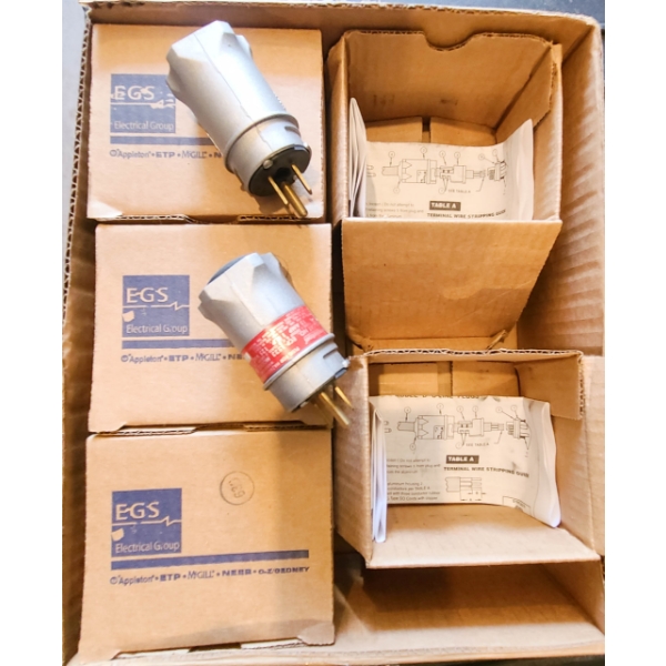 5 NEW APPLETON 110 PLUG FOR HAZARDOUS LOCATIONS