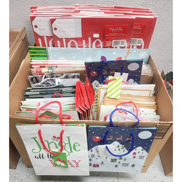 NEW 150+ CHRISTMAS GIFT BAGS & BOXES