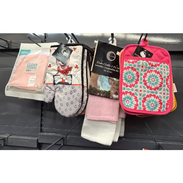 ASSORT. DISH TOWELS AND OVEN MITS