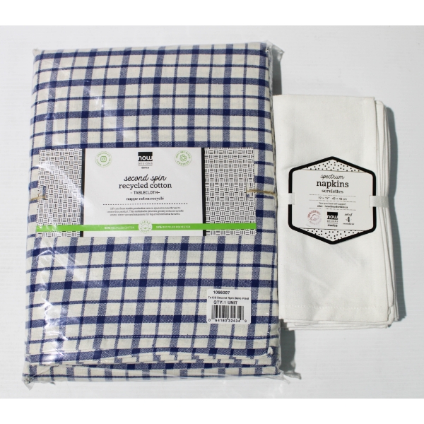 NEW DANICA TABLECLOTH & 4 SPECTRUM CLOTH NAPKINS