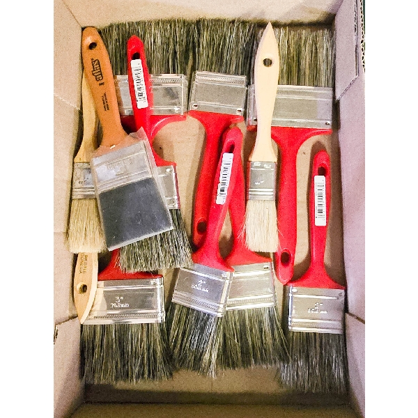 ASSORT. NEW PAINT BRUSHES