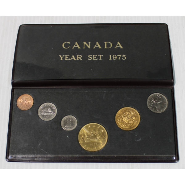1975 CANADA YEAR SET - W/ GOLD COLOR 50 CENT PIECE