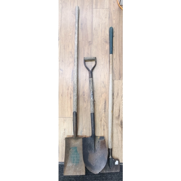 GOLD CRANE SHOVEL SPADE & ICE SCRAPER