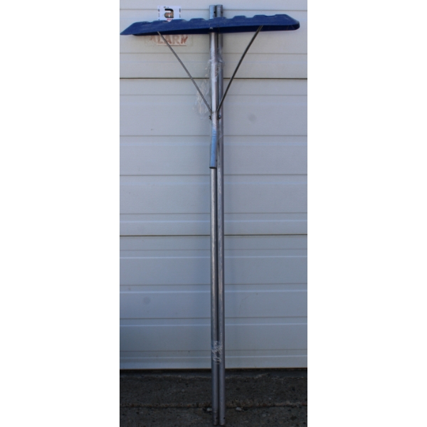 ROOF RAKE W/ 15 FT EXTENSIONS