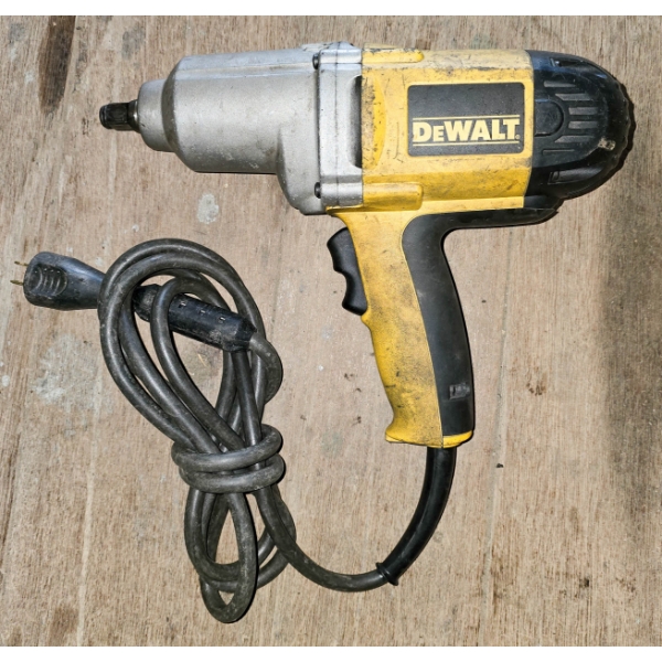 DEWALT CORDED 1/4" IMPACT