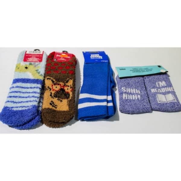4 PR NEW WOMEN'S SOCKS - ONE SIZE FITS ALL