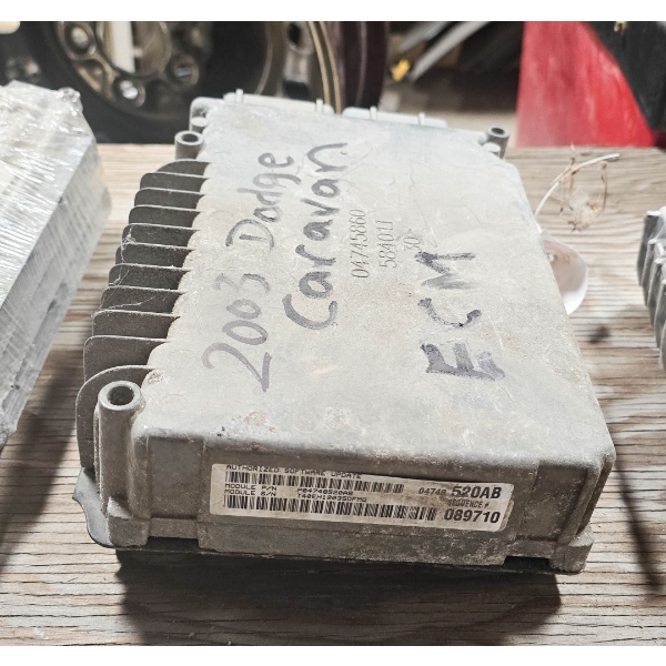 SALVAGED 2003 DODGE CARAVAN ECM