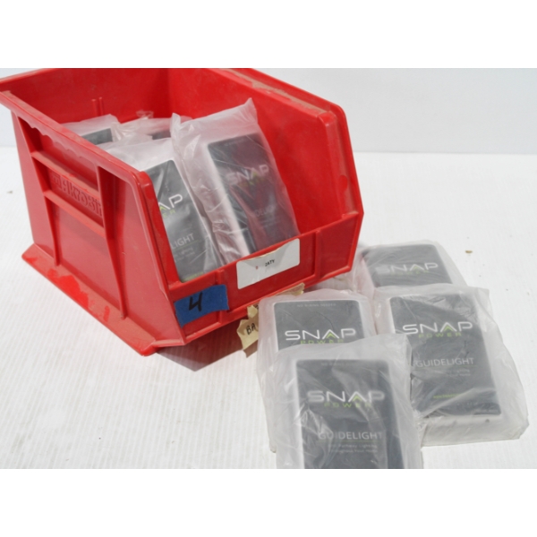 10 NEW SNAPPOWER GUIDE LIGHTS W/ PARTS BIN