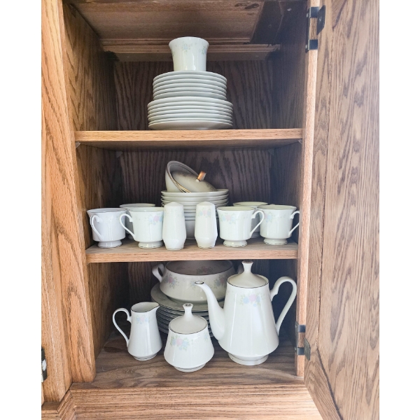 CHINA GARDEN PRESTIGE BONE CHINA SET 8 PERSON SETTING