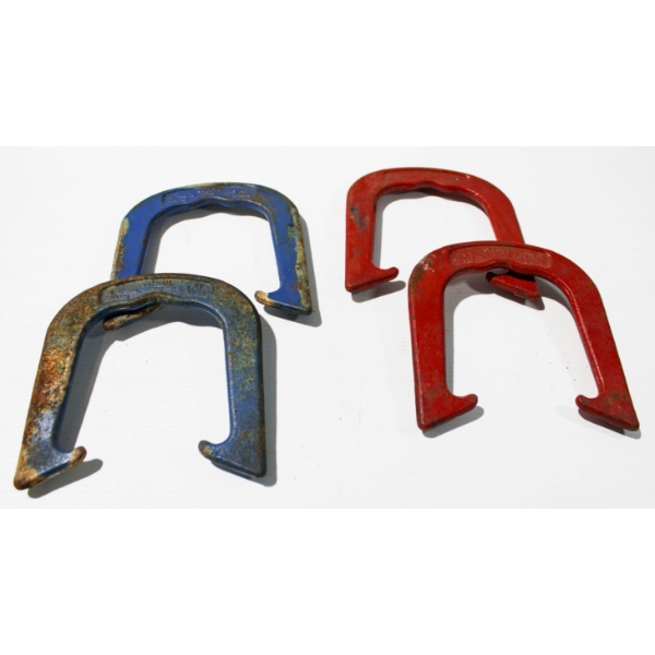 4 OFFICIAL GAME HORSESHOES