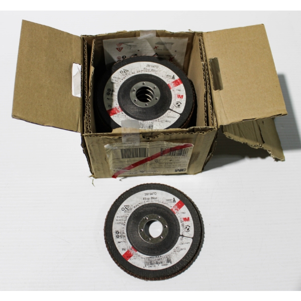 10 NEW 3M 947D FLAP DISCS 4 1/2" DIAMETER