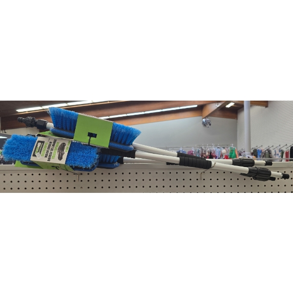 THREE TELESCOPIC WASH BRUSHES