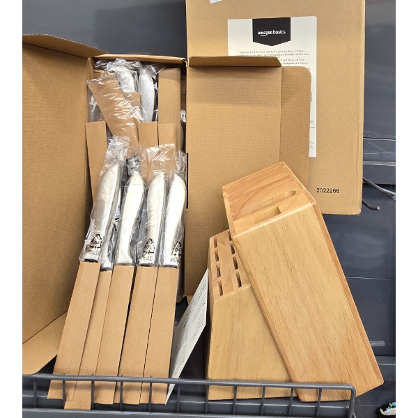 STAINLESS STEEL COMFORT GRIP 18PCS KNIFE SET W/ BLOCK