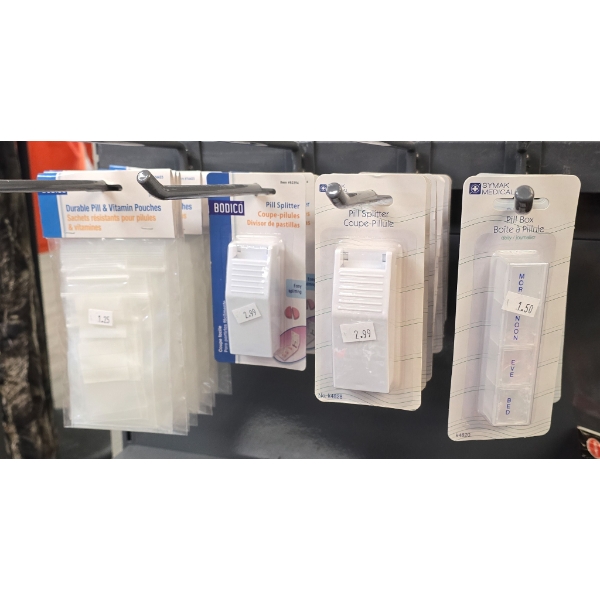 PILL & VITAMIN ORGANIZERS / SPLITTERS