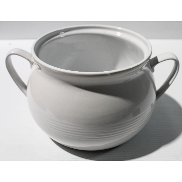 6" H STONEWARE TUREEN 