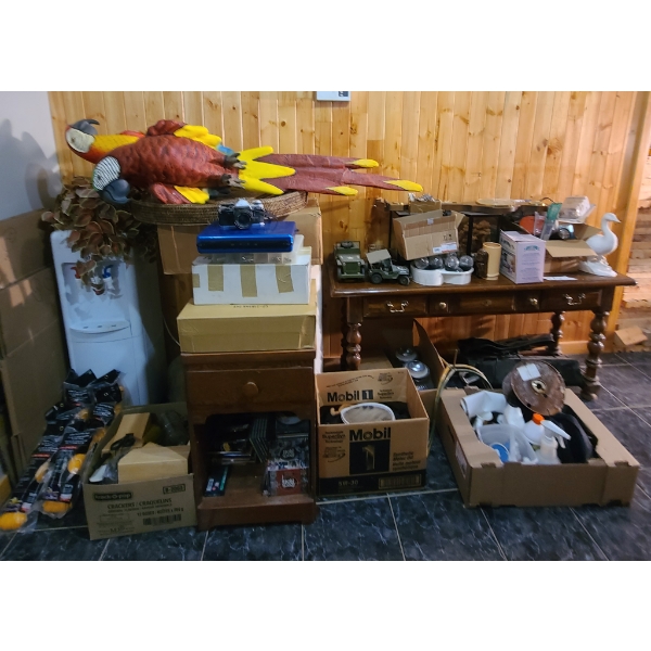 ASST MISC. HOUSEHOLD WARES & TABLE