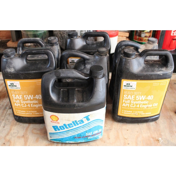 SYNTHETIC OILS - 5W40 - OW30 ETC. - PARTIAL CONTAINERS