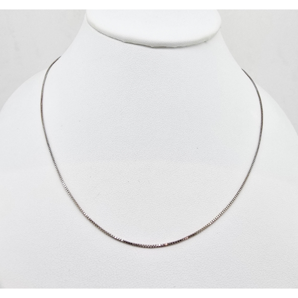 10K WHITE GOLD 18" BOX CHAIN NECKLACE